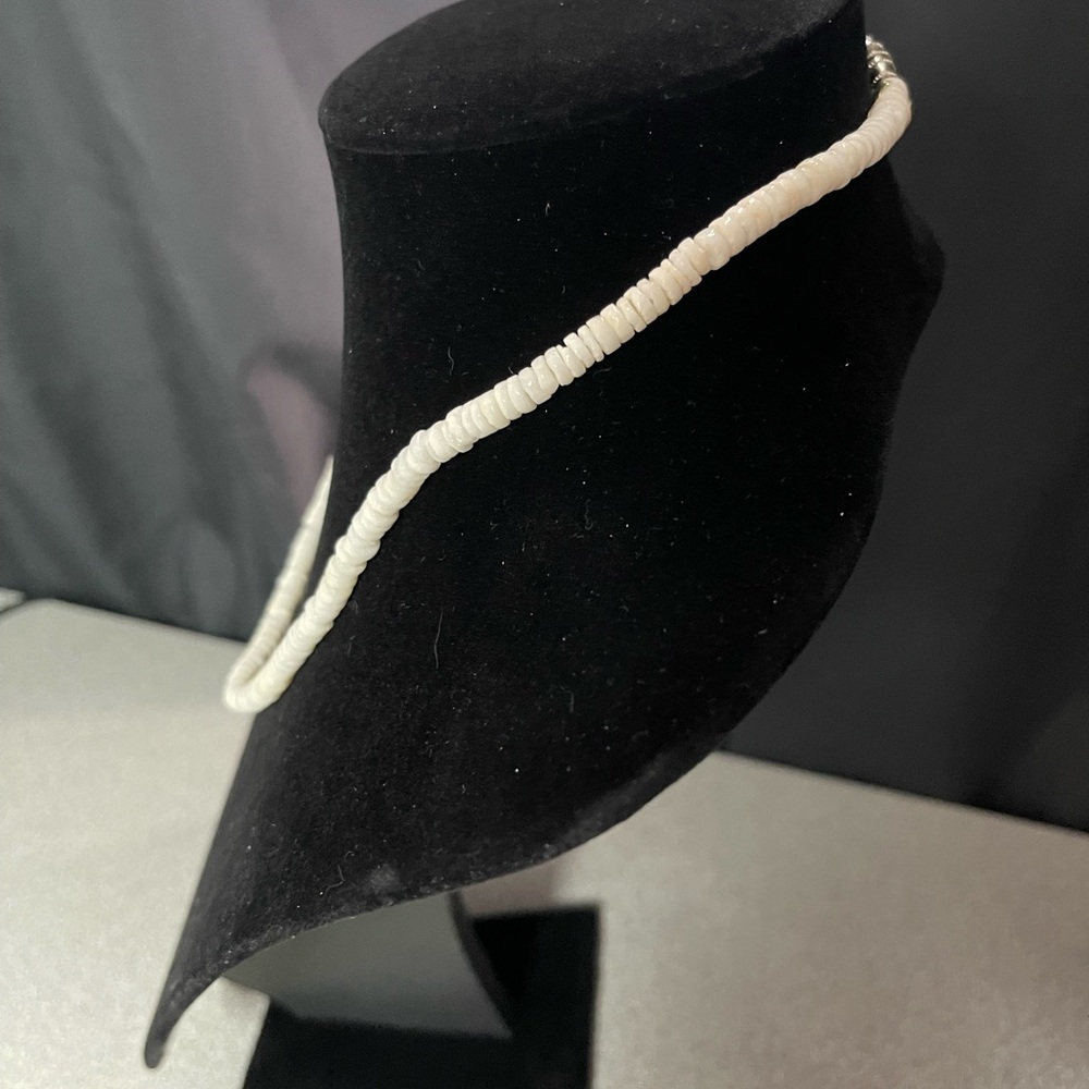 White Puka Shell Necklace - Picture 2 of 5